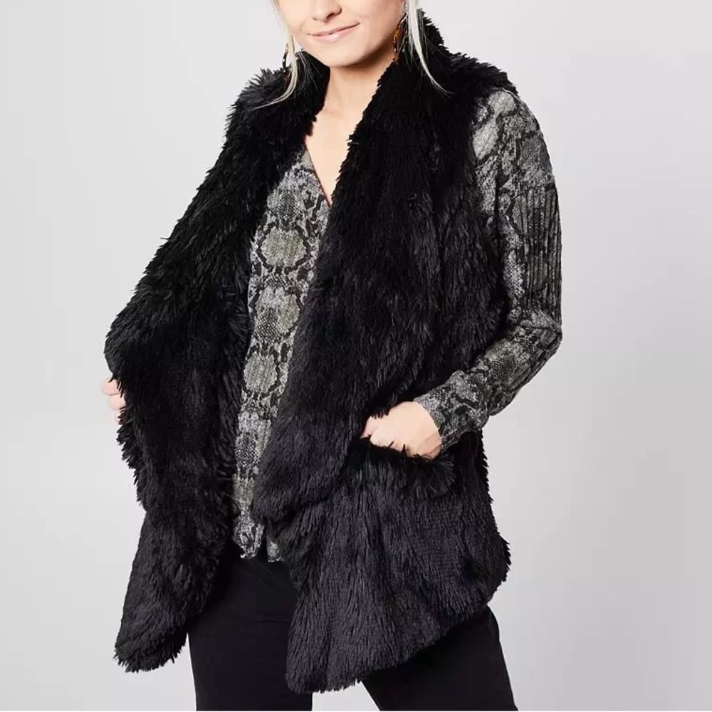 Jolt Open Drape Front Flyaway Faux Fur Vest